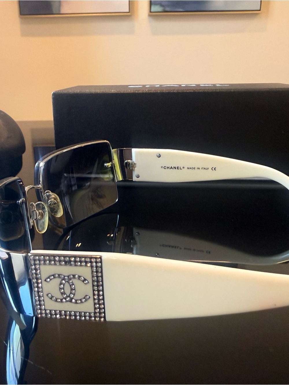 CHANEL Cream and Black Crystal CC Plaque Sunglasses 100% Authentic - Picture 5 of 6
